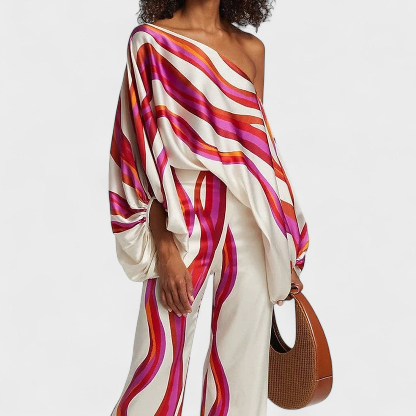 Luisa | Bold waves set