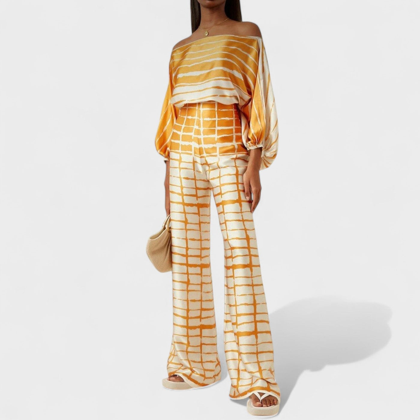 Luisa | Bold waves set